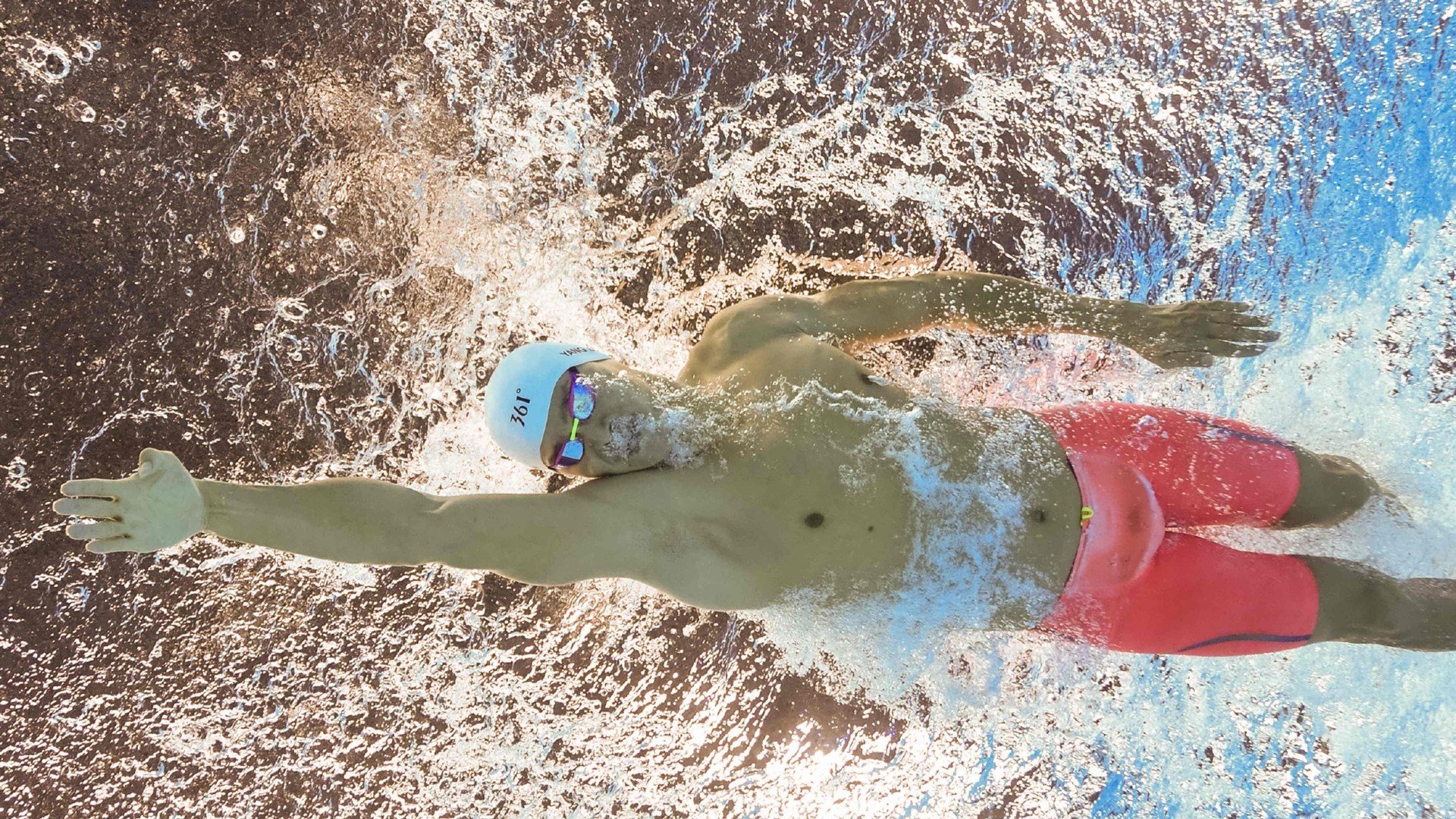 凯恩手术刀切割，皇家社会铁蹄踏碎黄色潜水艇，西甲权力版图的重构启示